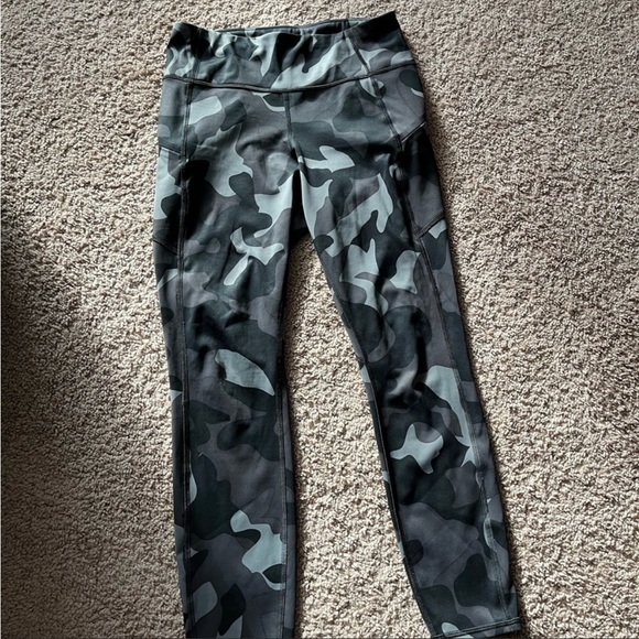 Athleta High Waisted leggings - Picture 3 of 6